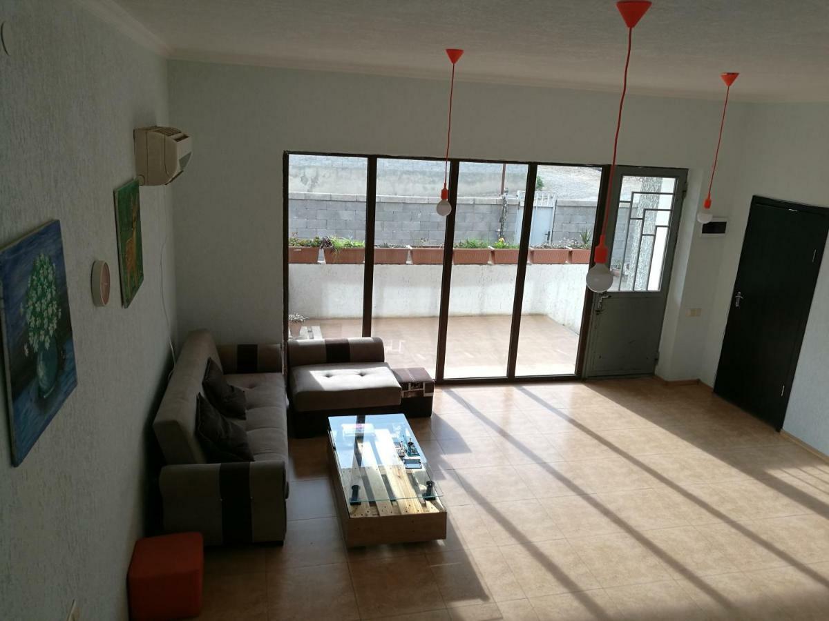 Agora Tbilisi Exterior foto
